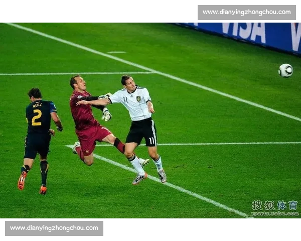 佩恩比赛视频全景回顾选手精彩瞬间与战术解析赛后要点与关键操作