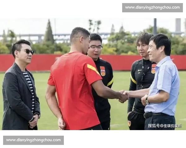 李铁深情致谢球迷 将比赛胜利全部献给支持者